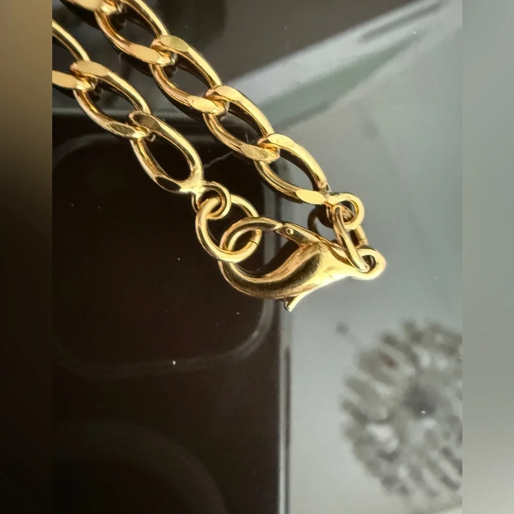 LOT 2097 24K gold plated CHANEL vintage white enamel chain necklace
